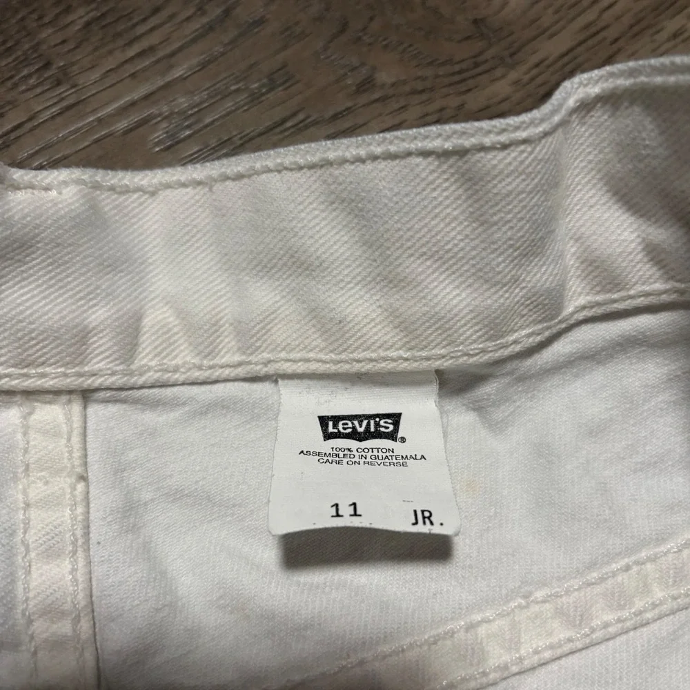 Levis Denim Shorts Women 11‎ White Good Vintage High Waisted 100% Cotton 4015